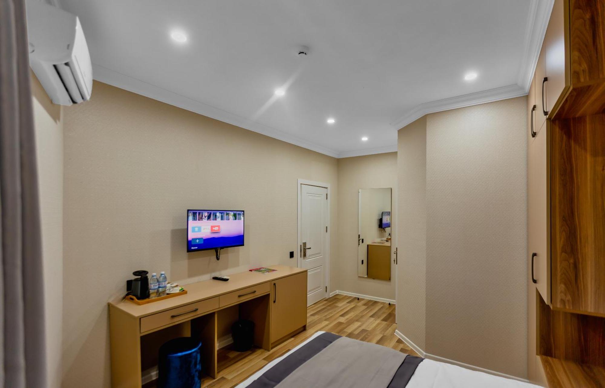Hillside City Center Hotel Baku Ngoại thất bức ảnh