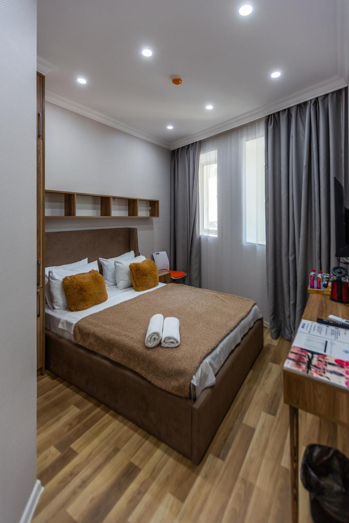 Hillside City Center Hotel Baku Ngoại thất bức ảnh