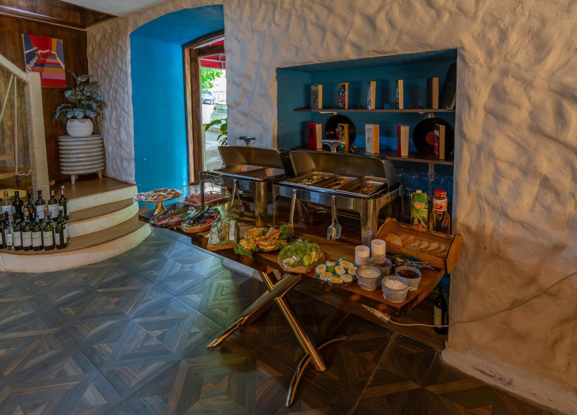 Hillside City Center Hotel Baku Ngoại thất bức ảnh